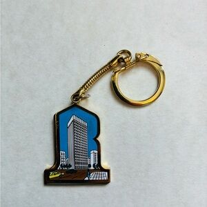 Commemorative 1969 Richardson Building, in Winnipeg, Keychain